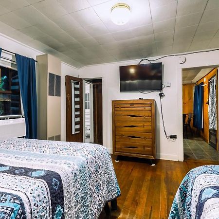 Log Cabin Motor Court Asheville Kültér fotó