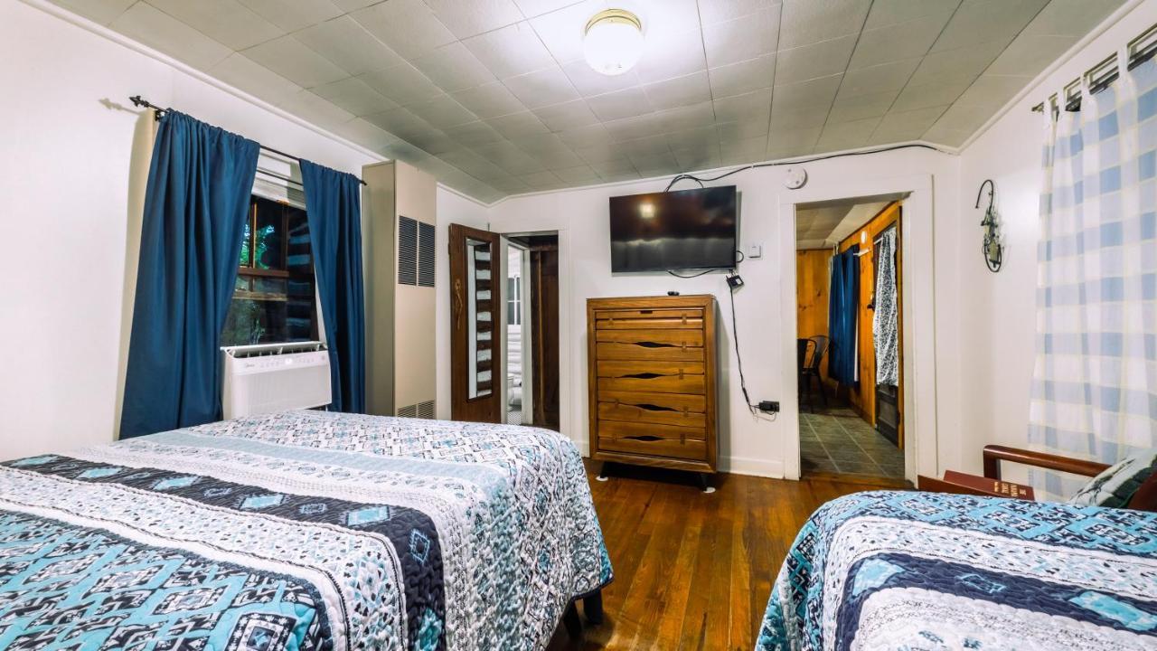 Log Cabin Motor Court Asheville Kültér fotó