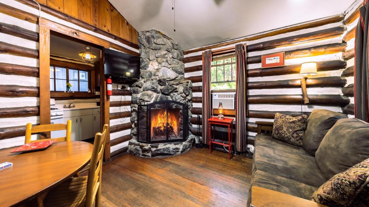 Log Cabin Motor Court Asheville Kültér fotó