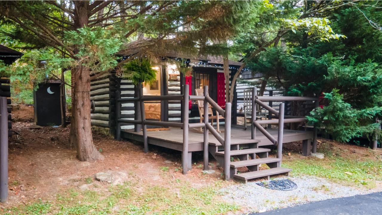 Log Cabin Motor Court Asheville Kültér fotó