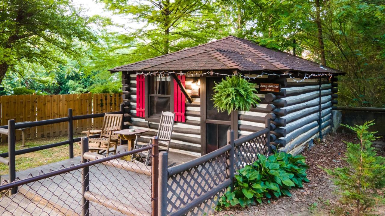 Log Cabin Motor Court Asheville Kültér fotó