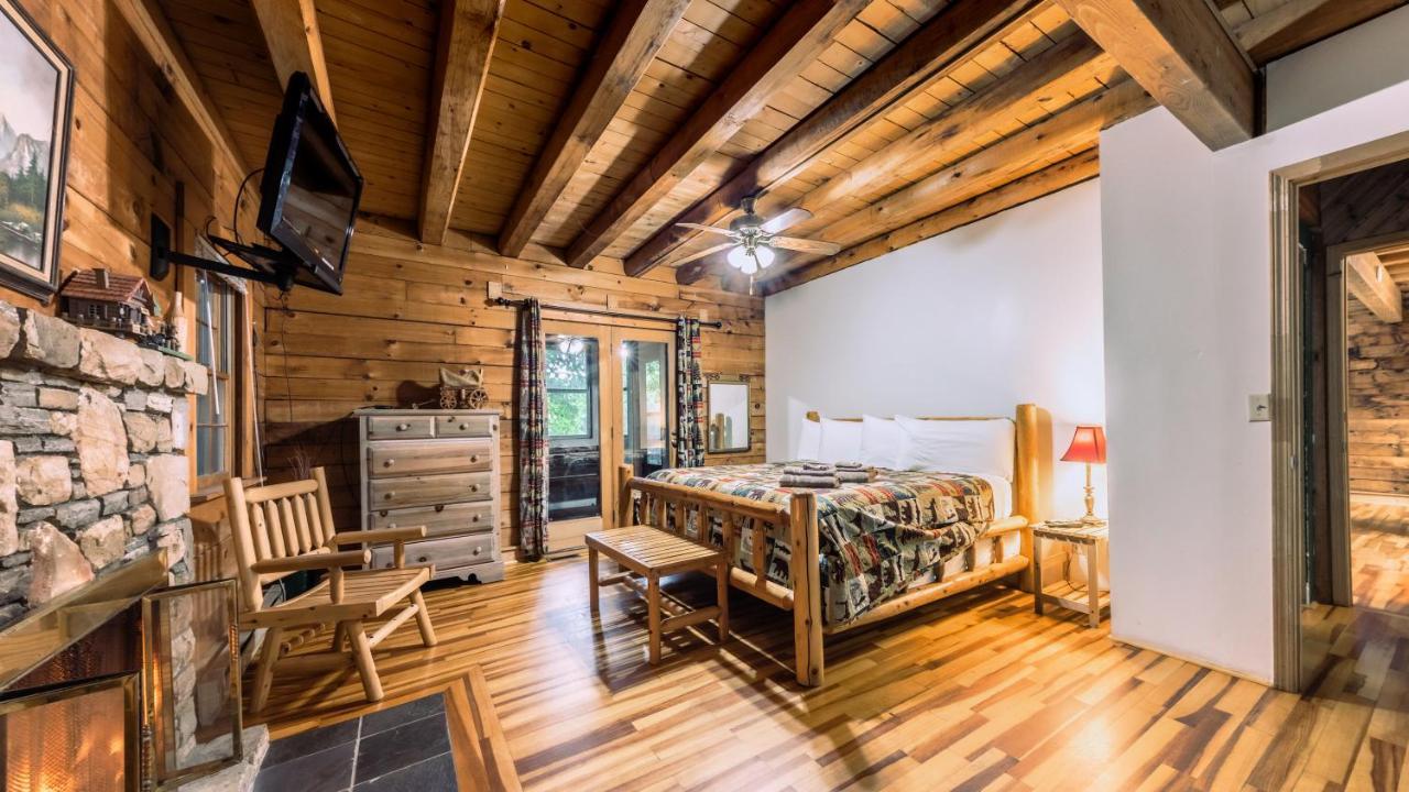 Log Cabin Motor Court Asheville Kültér fotó