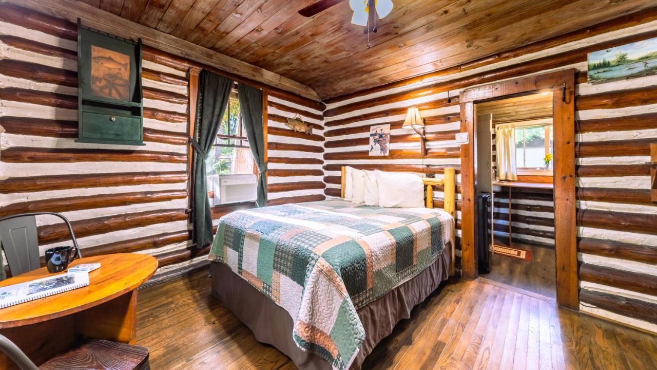 Log Cabin Motor Court Asheville Kültér fotó