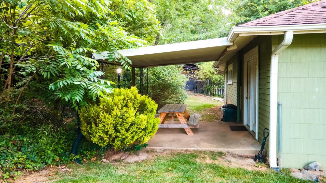 Log Cabin Motor Court Asheville Kültér fotó