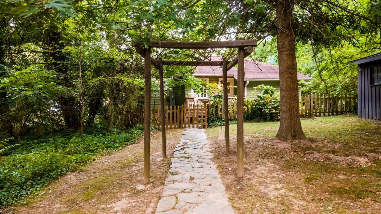 Log Cabin Motor Court Asheville Kültér fotó