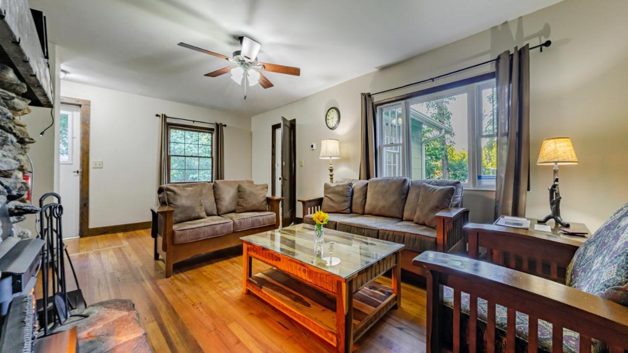 Log Cabin Motor Court Asheville Kültér fotó
