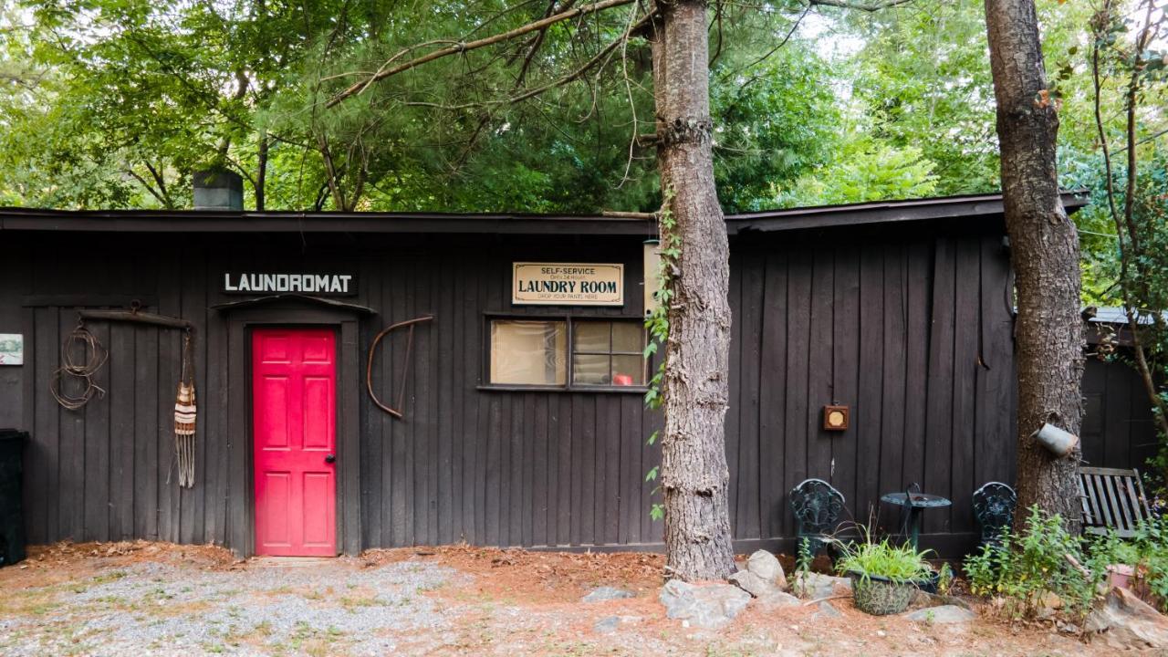 Log Cabin Motor Court Asheville Kültér fotó