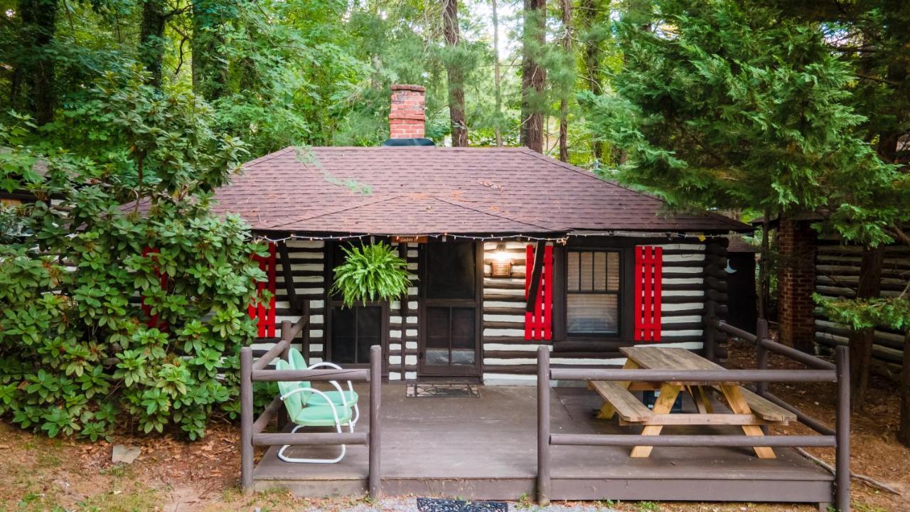 Log Cabin Motor Court Asheville Kültér fotó