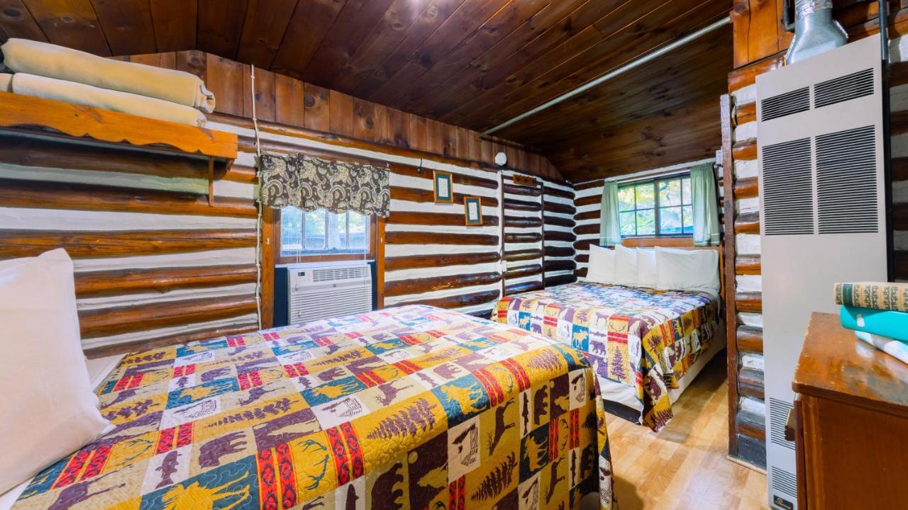 Log Cabin Motor Court Asheville Kültér fotó